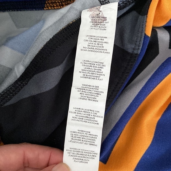 FABLETICS Define PowerHold® Mid-Rise Capri Workout Athletic Fitness Leggings S - Picture 4 of 6